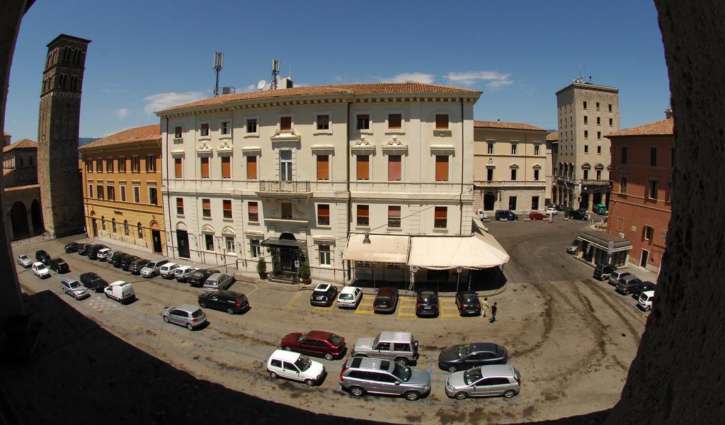 Grande Albergo Quattro Stagioni Риети Екстериор снимка