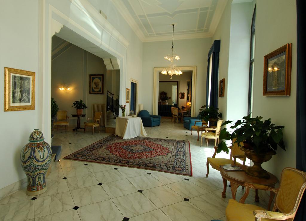 Grande Albergo Quattro Stagioni Риети Екстериор снимка