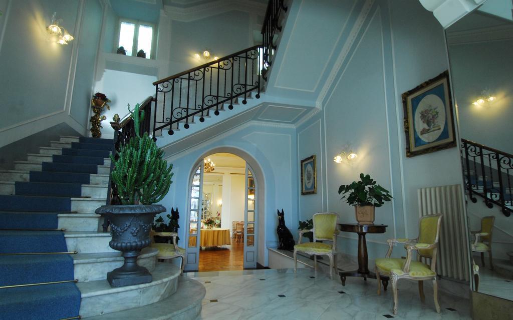 Grande Albergo Quattro Stagioni Риети Екстериор снимка