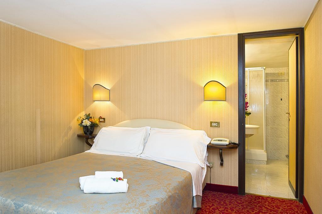 Grande Albergo Quattro Stagioni Риети Стая снимка