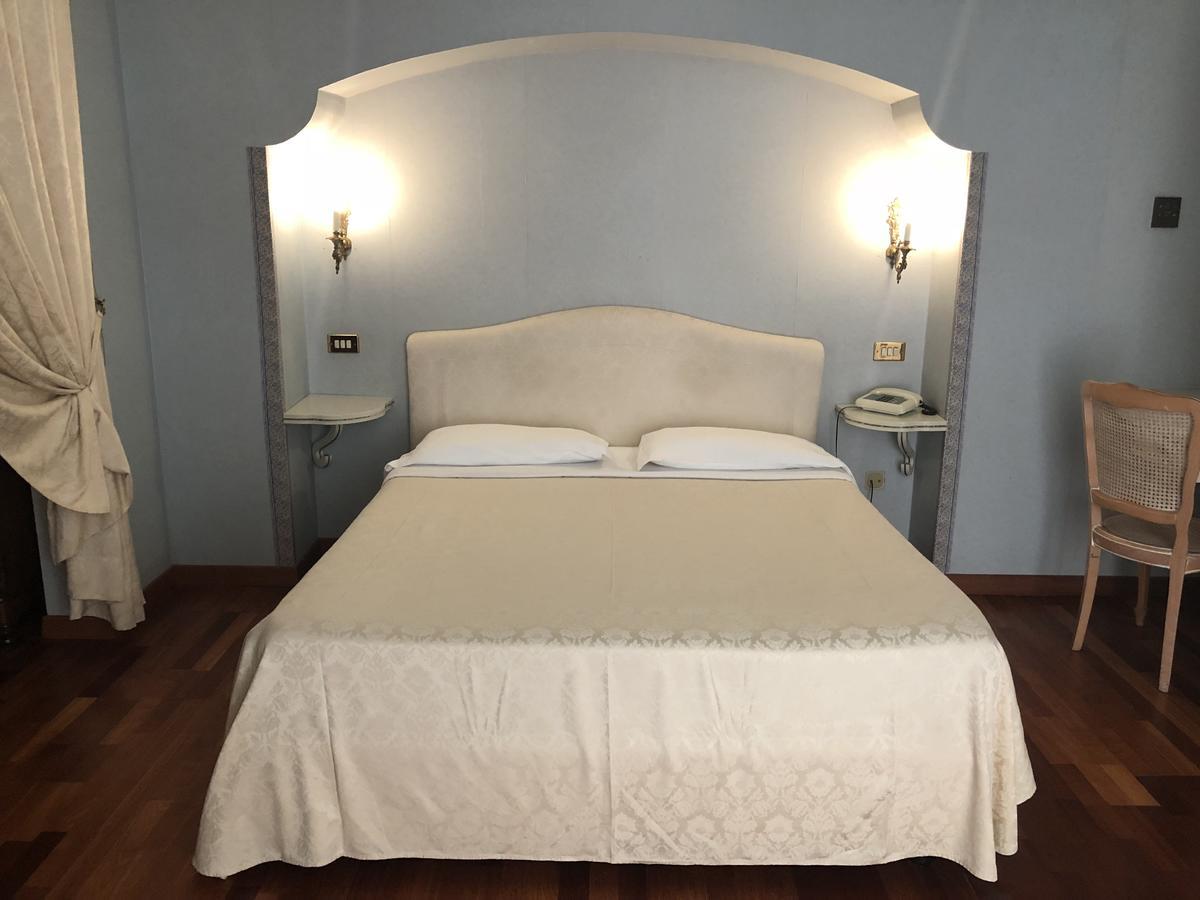 Grande Albergo Quattro Stagioni Риети Екстериор снимка