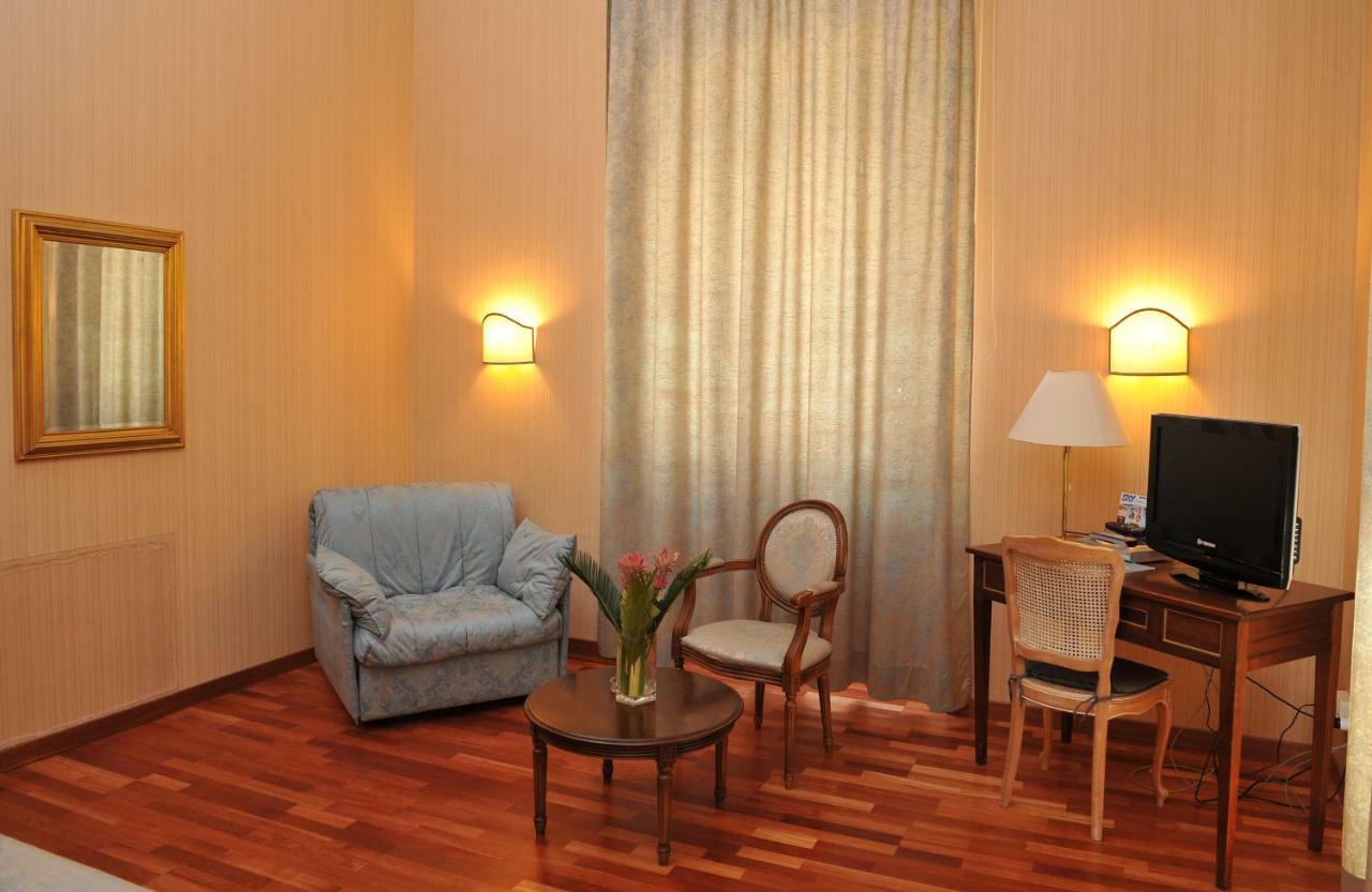 Grande Albergo Quattro Stagioni Риети Екстериор снимка